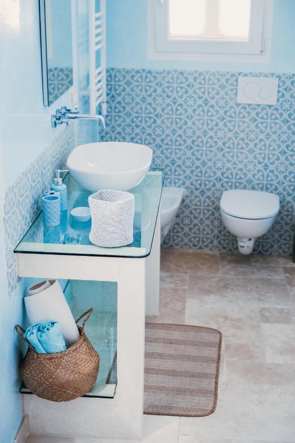 Tetti Bianchi - Deva'S Suite Home Ostuni Exterior photo