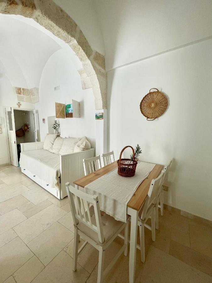 Tetti Bianchi - Deva'S Suite Home Ostuni Exterior photo